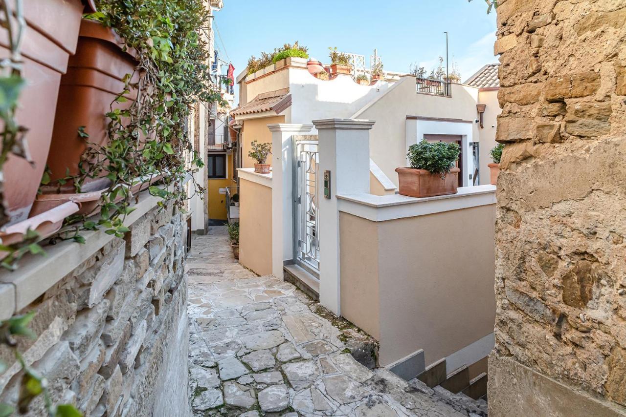 Bed and Breakfast De Gulia Charme And Relax Castellabate Exterior foto