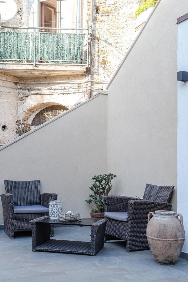 Bed and Breakfast De Gulia Charme And Relax Castellabate Exterior foto